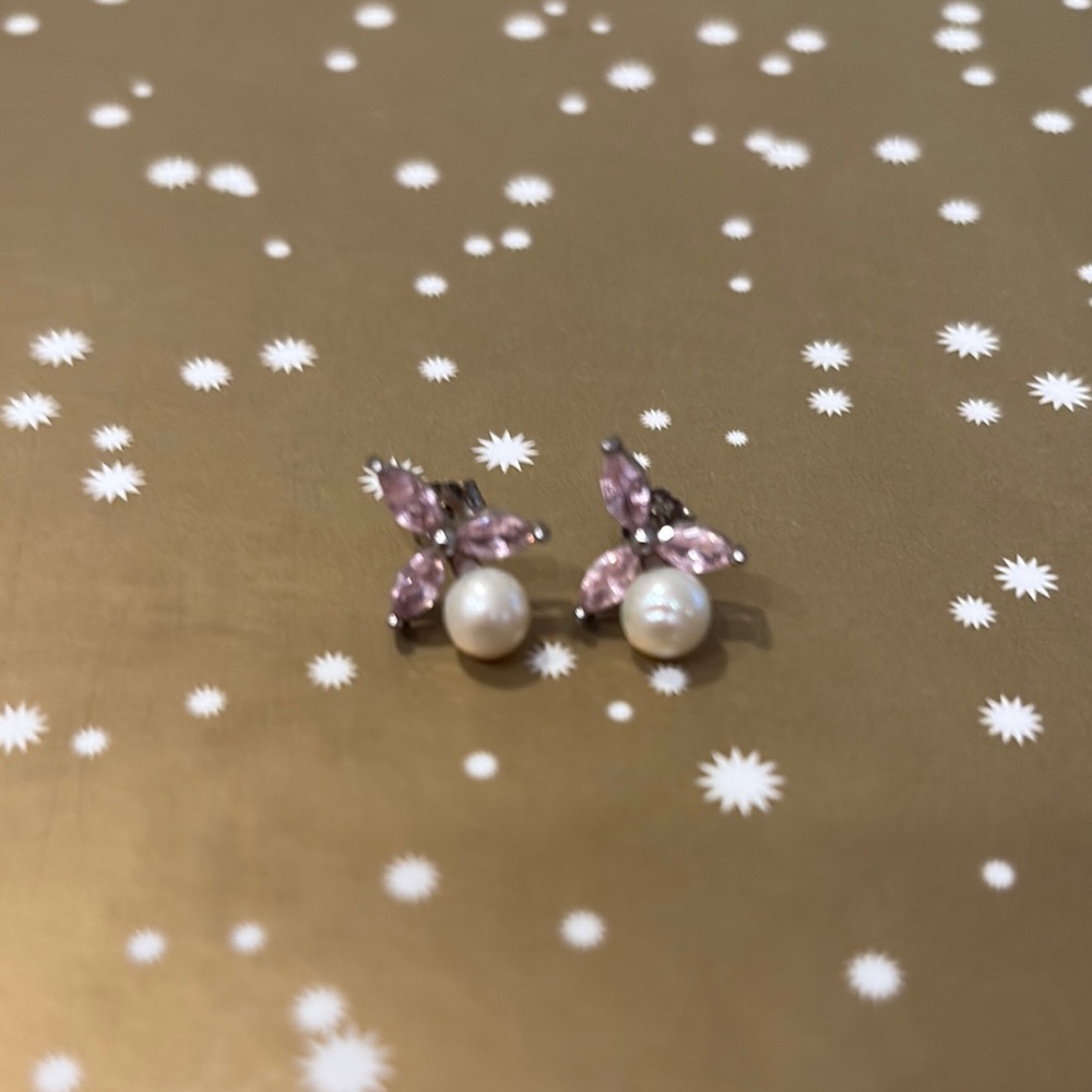 Vantel Pearls Pink and White Pearl Earrings